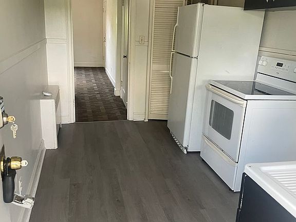 2nd image of 2718 Broad St NW #4