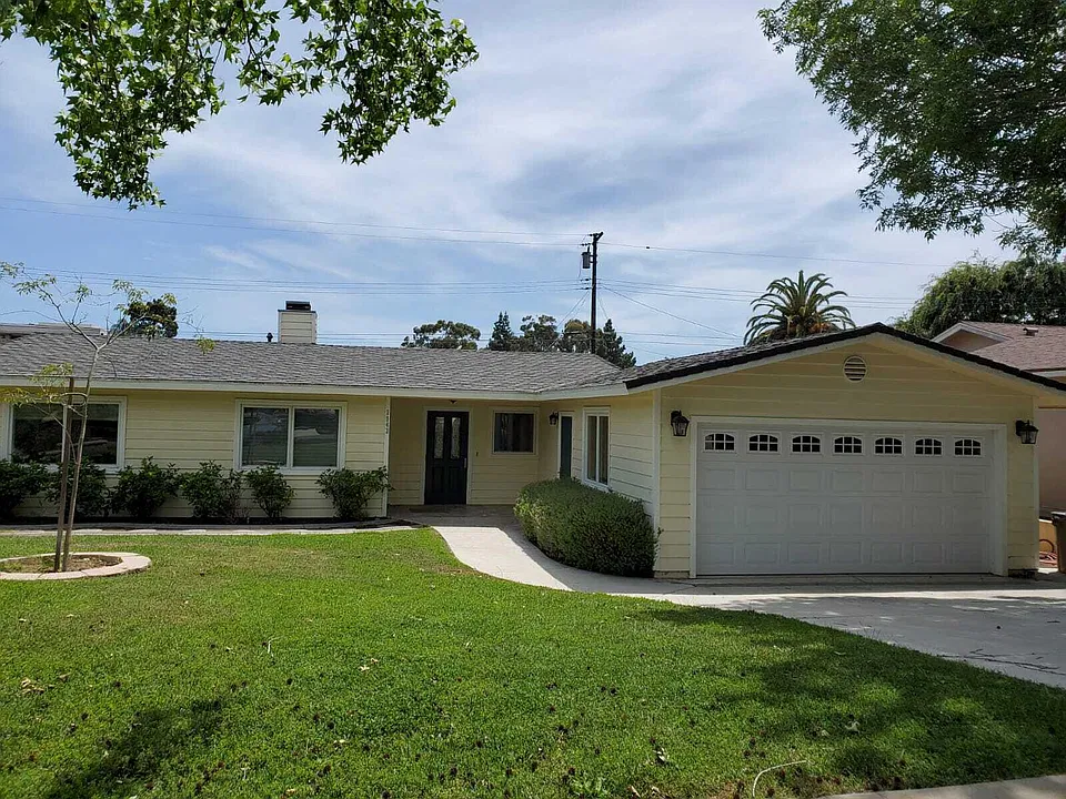 3943 Camellia Ln