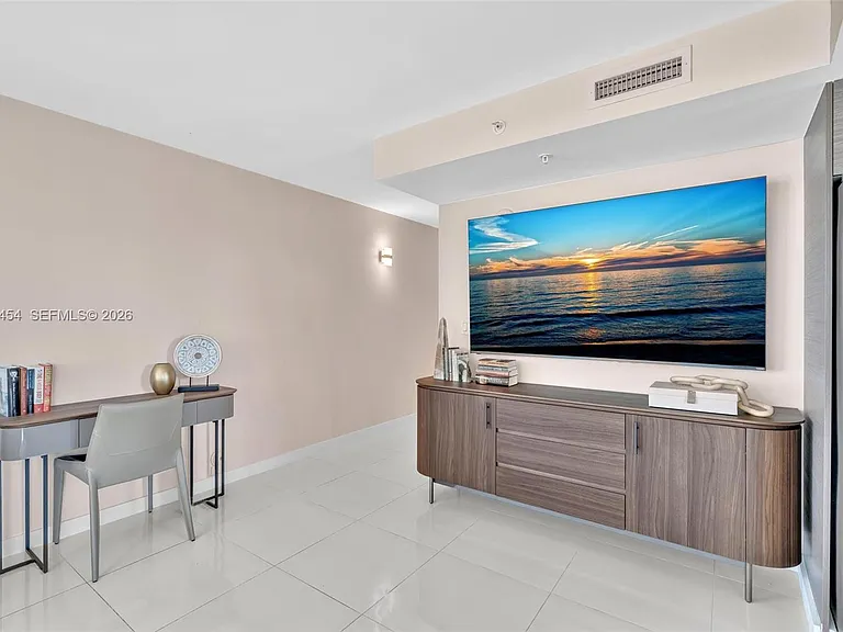 9901 E Bay Harbor Dr #403 — Photo 39