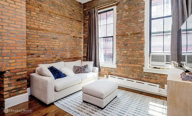 Rented by Douglas Elliman | media 24