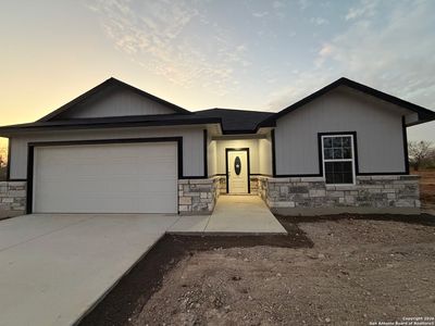 335 CR 1643 Clearview Drive, Moore, TX, 78057