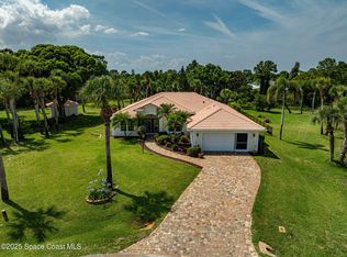 208 Chello Ave, Sebastian, FL 32958