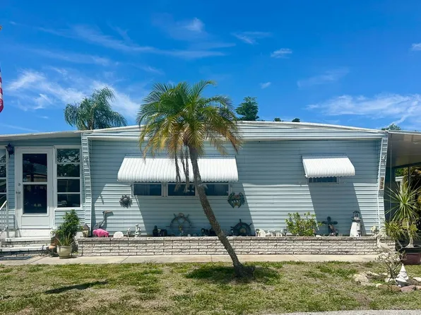 352 10th St, Nokomis, FL 34275