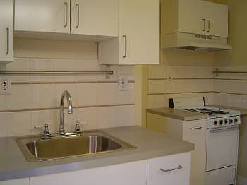 2nd image of 616 Orange Ave APT 11