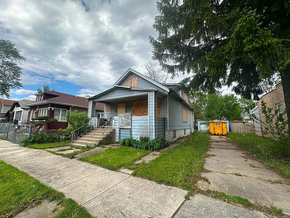 1st image of 11941 S La Salle St