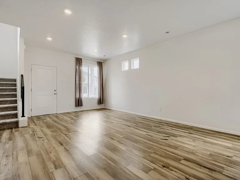5825 Uptop Point — Photo 4