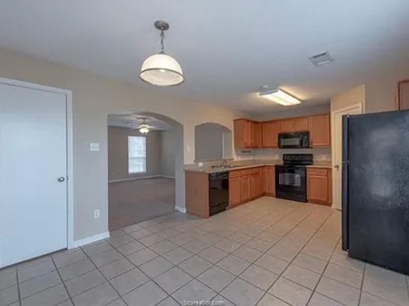 5th image of 4135 McFarland Dr