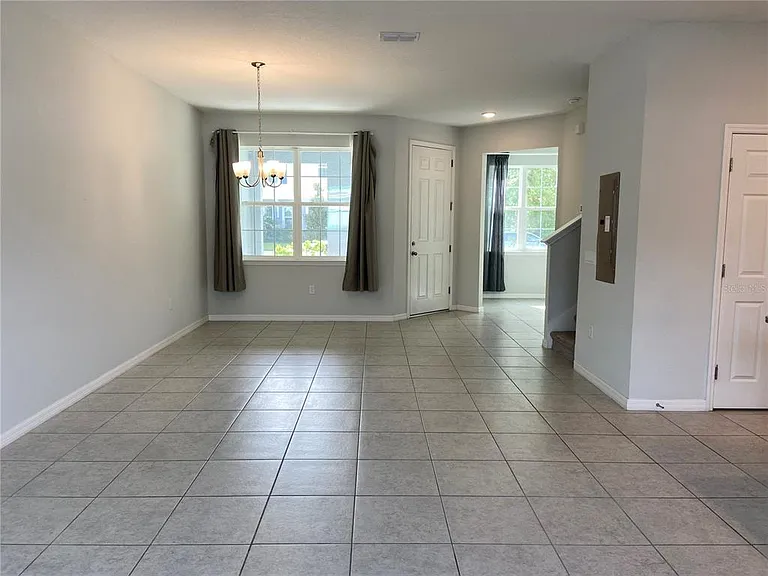5029 Avalon Park Blvd — Photo 9
