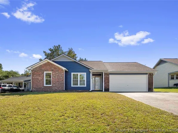 5571 Windy Knoll Pl, Fayetteville, NC 28304
