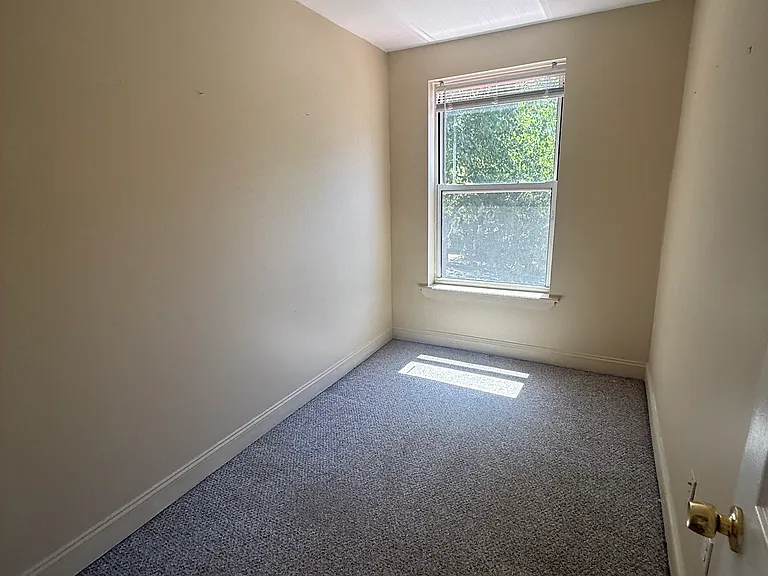 2 Morris Ave #203 — Photo 26