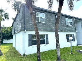 1000 S Semoran Blvd