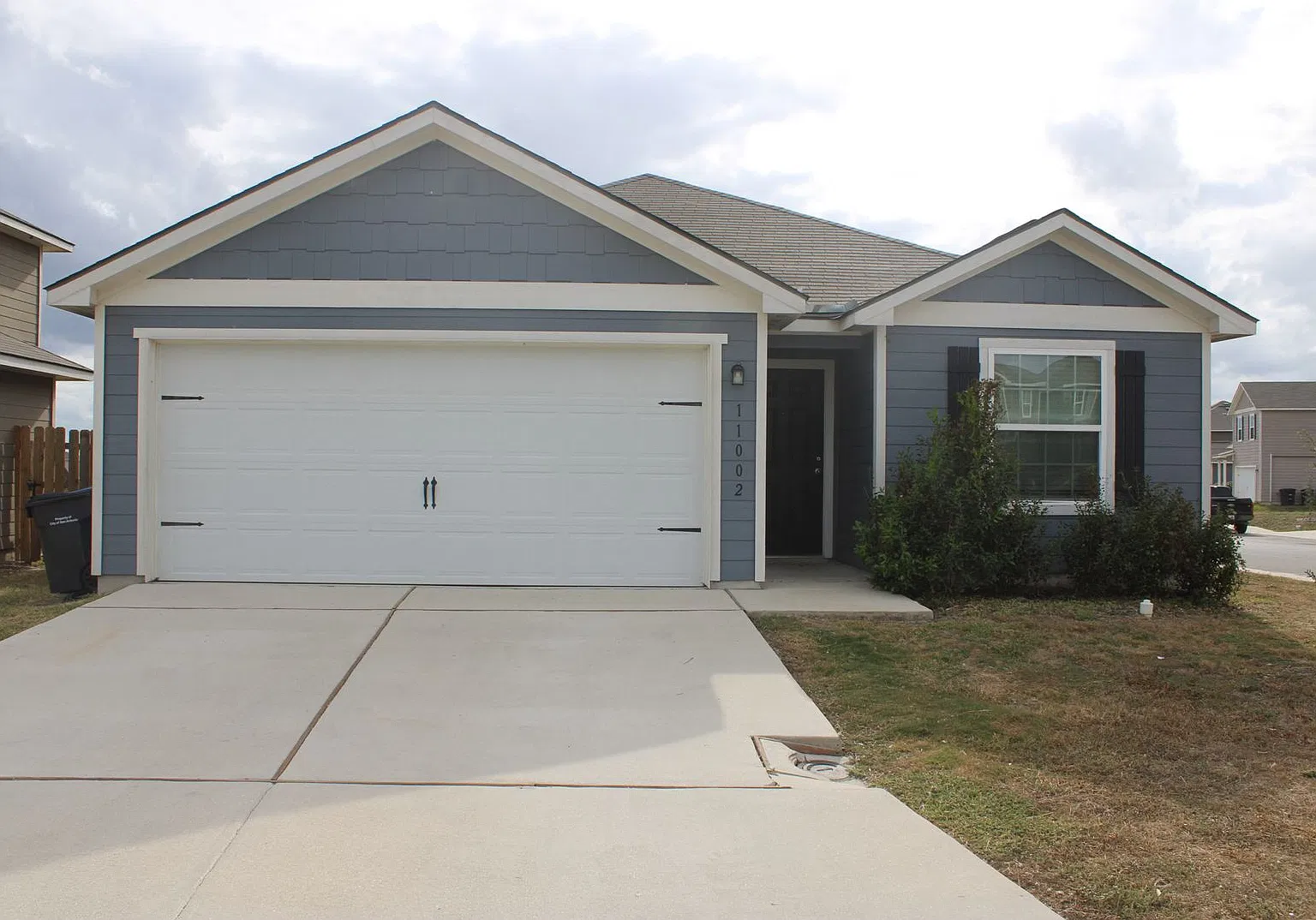 Your Next Home Awaits! Stylish 3-Bedroom with Open Floor Plan, Modern Kitchen & 2-Car Garage! — Photo 1