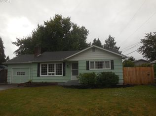 898 25th St, Springfield, OR 97477