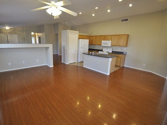 3rd image of 7914 W Quail Ave