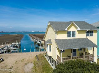 1711 E Fort Macon Rd, Atlantic Beach, NC 28512