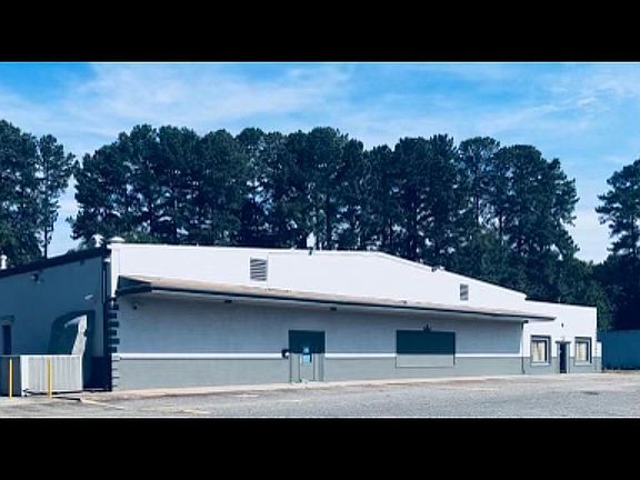 2nd image of 606 Center Dr