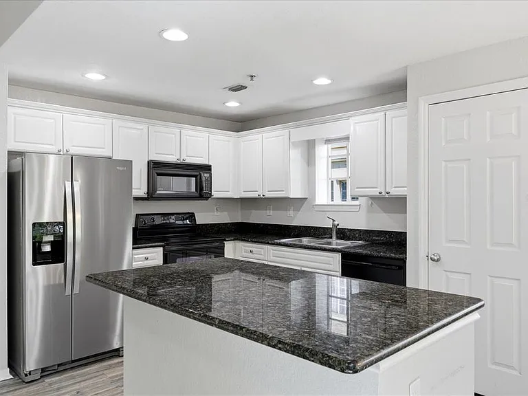 5202 Hampton Beach Pl #5202 — Photo 10