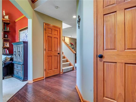 2nd image of 9393 Pinyon Ct