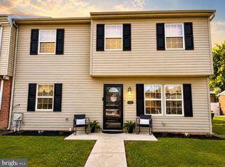 5725 Cavalier Ct, Bensalem, PA 19020