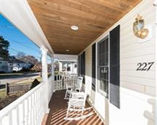 3rd image of 227 Vernon St