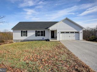 4034 Percy Ave, Chambersburg, PA 17202