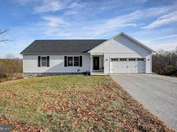 4034 Percy Ave, Chambersburg, PA 17202