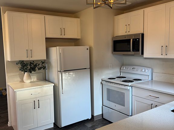 4th image of 9621 SE 41st Ave