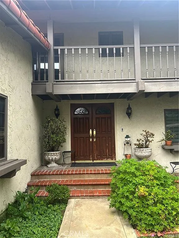 5 bed, 2788 sqft, $6,750 — Photo 2