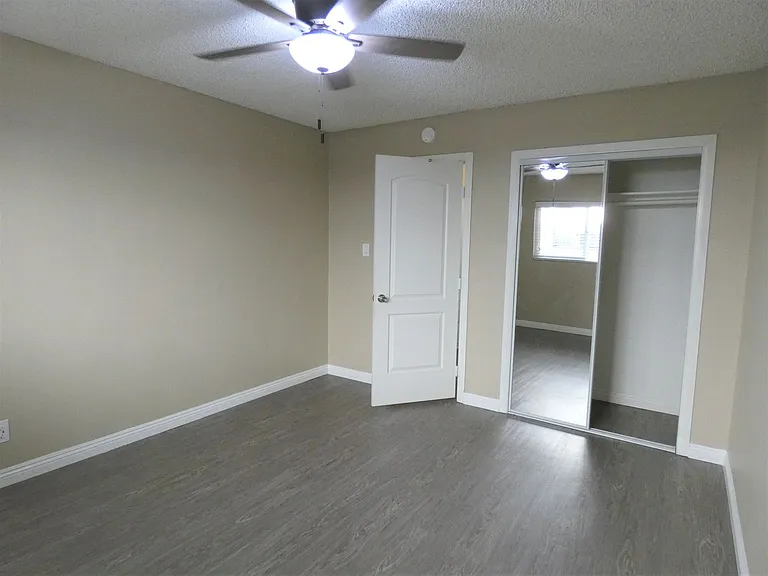 10006 Ben Hur Ave — Photo 8