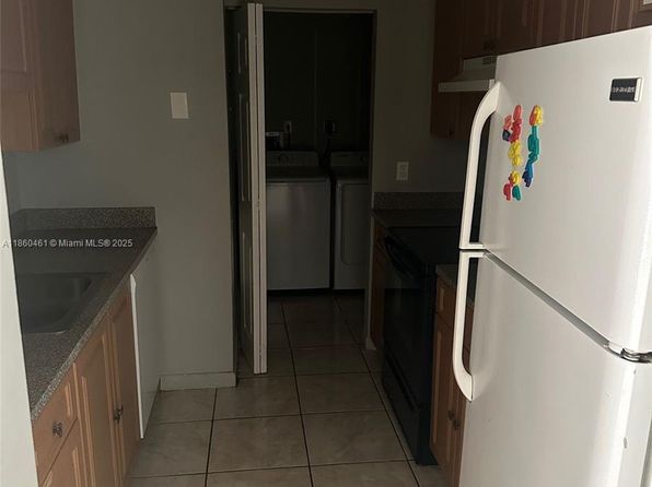 2812 NW 55th Ave APT 1D