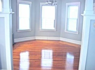 90 Ardoene St, Providence, RI 02907