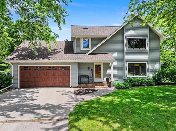 N71W23400 Homestead ROAD, Sussex, WI 53089