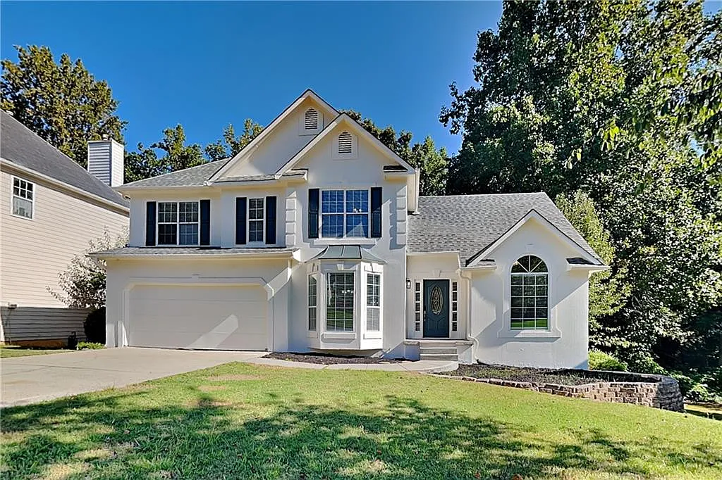4 bed, 3.5 bath, 2558 sqft, $2,800 — Photo 1