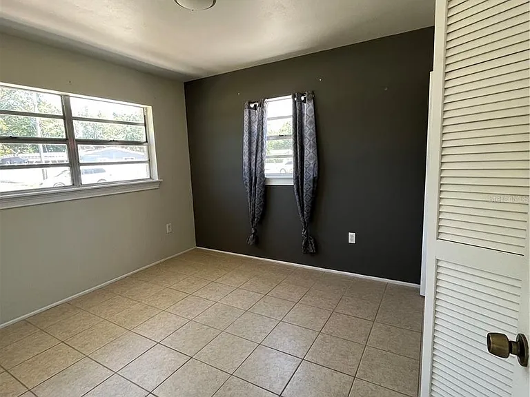 3842 Hawkeye Cir — Photo 11