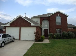 9737 Maryville Ln, Fort Worth, TX 76108