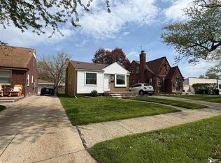 12824 Ward St, Southgate, MI 48195