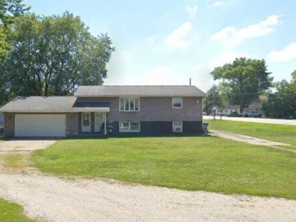 1002-1004 10th Ave, Silvis, IL 61282