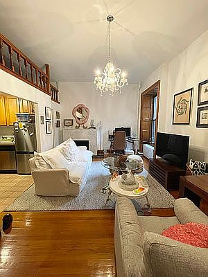 1st image of 19 W 70th St APT 2r