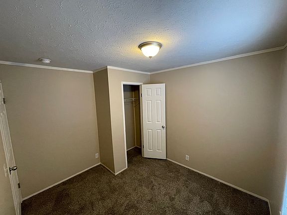 2nd image of 516 Courtland Ln #180