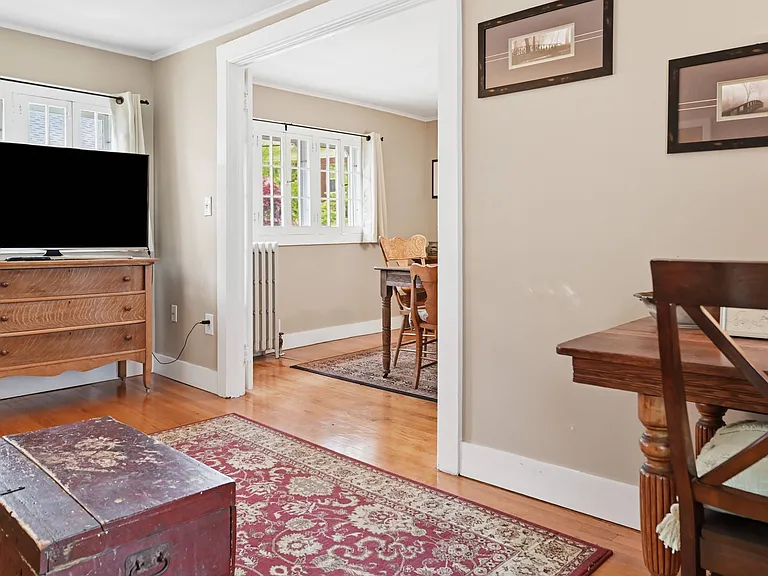 152 Regent St #3 — Photo 9