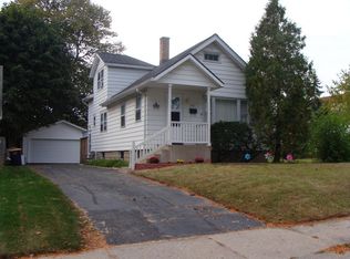 813 S 91st St, West Allis, WI 53214