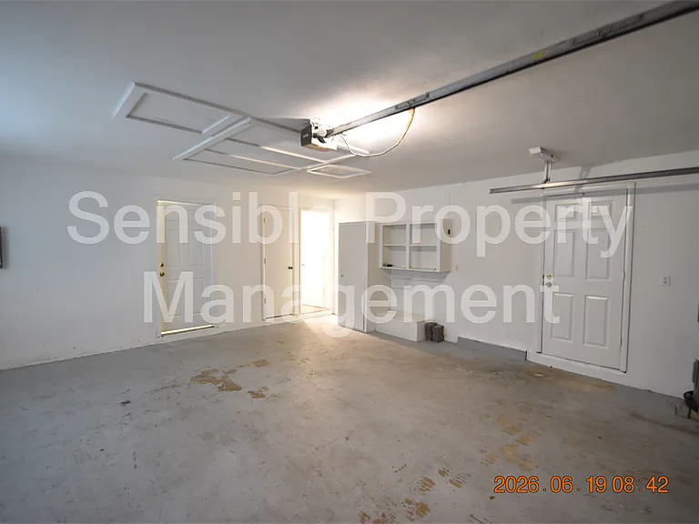3273 Harbor Lake Dr — Photo 40