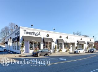 648 Willis Ave, Williston Park, NY 11596