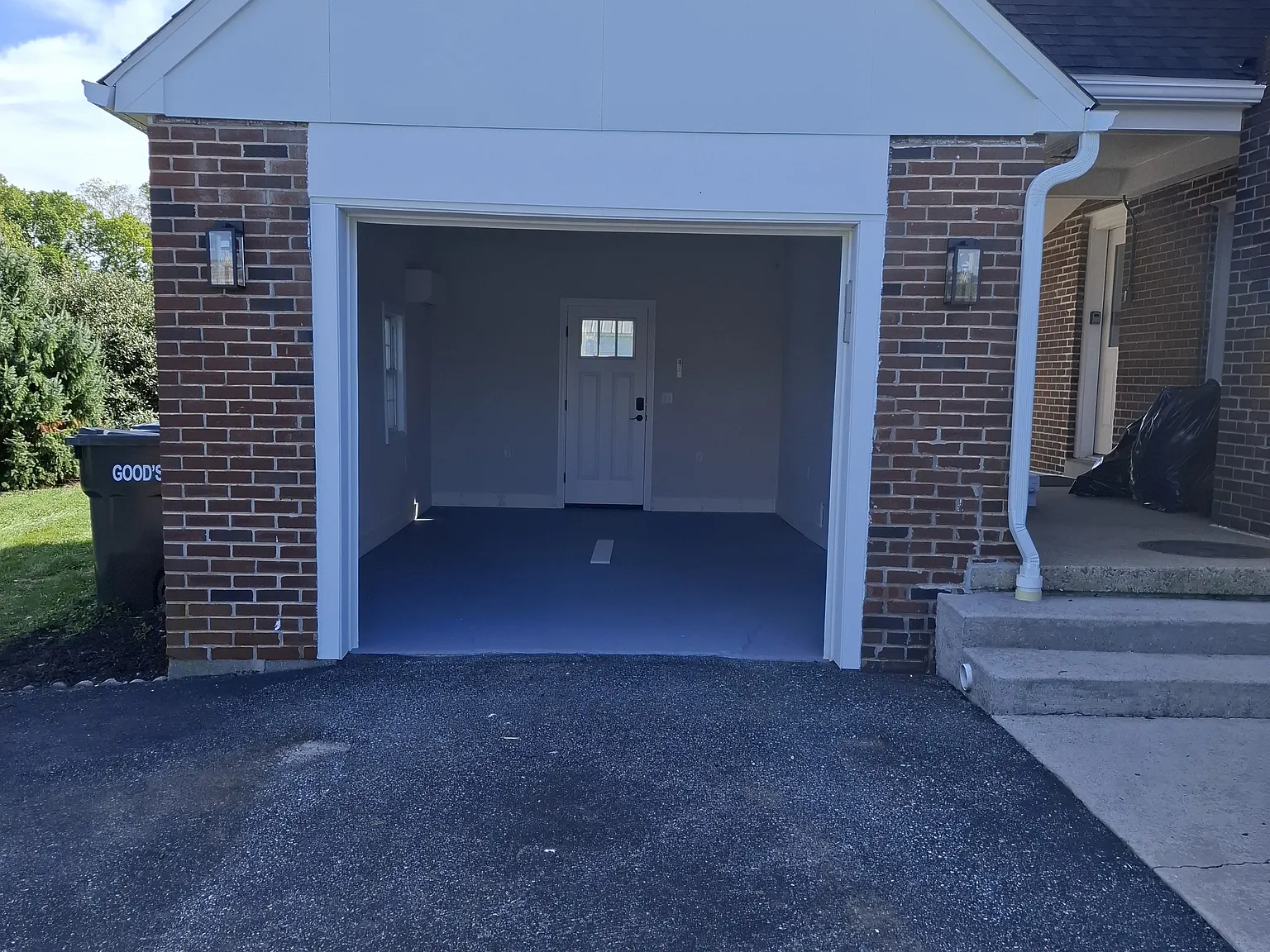 2 bed, 1.5 bath, 1209 sqft, $2,950 — Photo 3