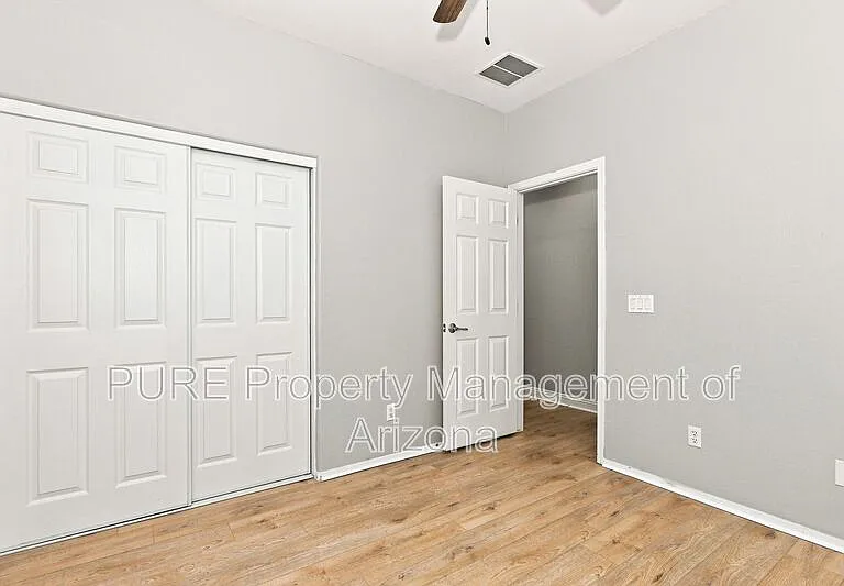 536 E Yellow Wood Ave — Photo 15