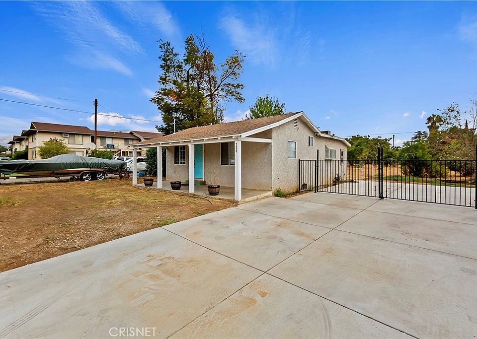 724 Michigan Ave Beaumont CA 92223 Zillow