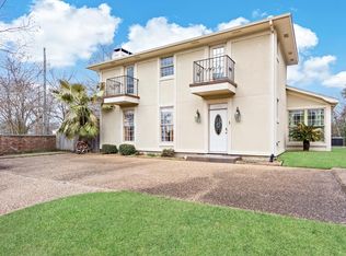 1 Howell Ct, Beaumont, TX 77706