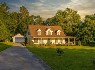 1408 Beaverdale Rd NE, Dalton, GA 30721