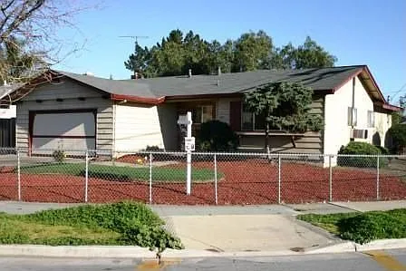 3102 Marten Ave photo 1