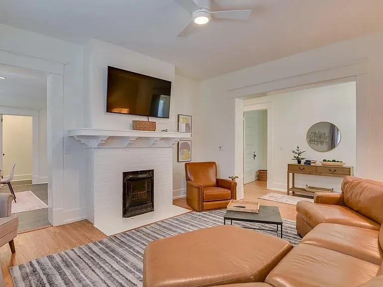 1329 Winter St #1 — Photo 6